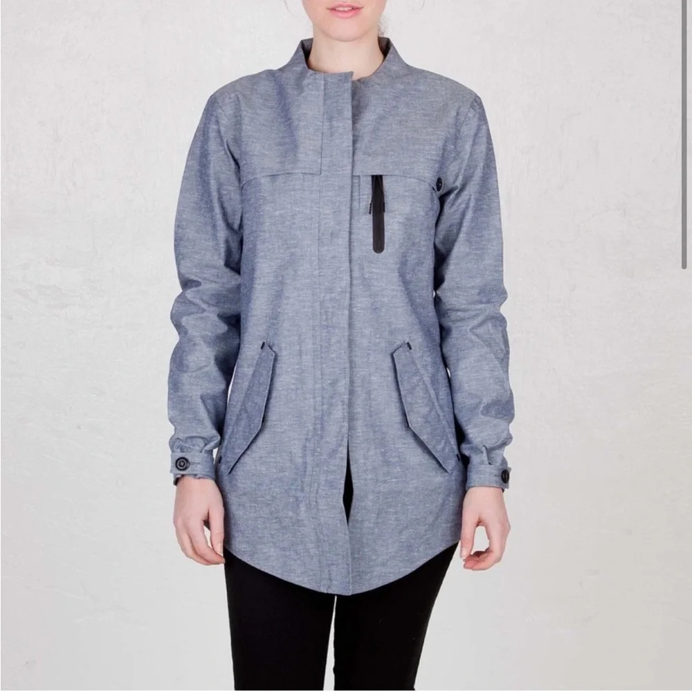 NIKE Womens NSW Chambray 3L Jacket Gray Full Zip Front Pockets Windbreaker M